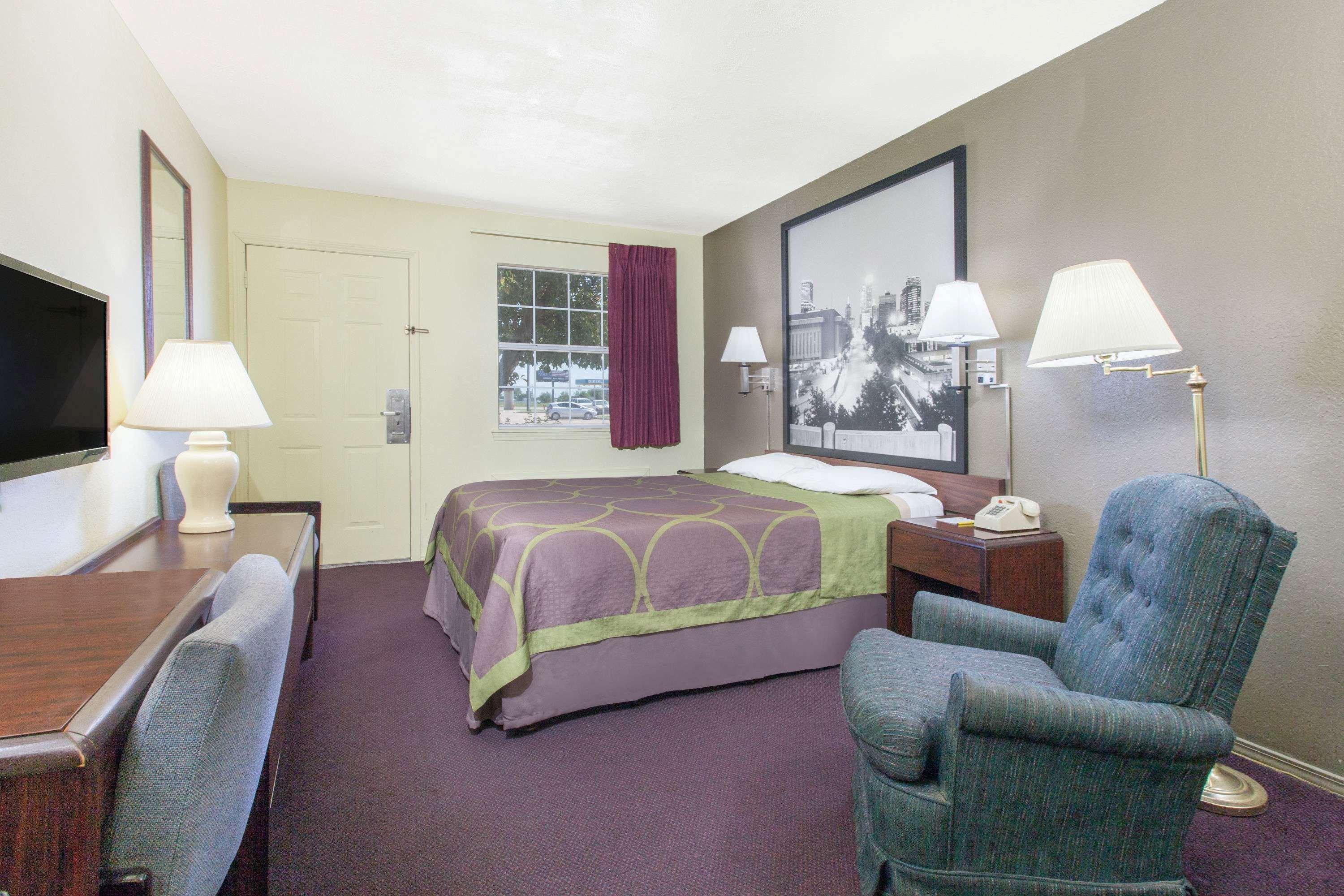מוסקוגי Rodeway Inn מראה חיצוני תמונה